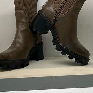 NWT A new day Women's Natasha Lug Soled Sock Boots - Taupe size 7